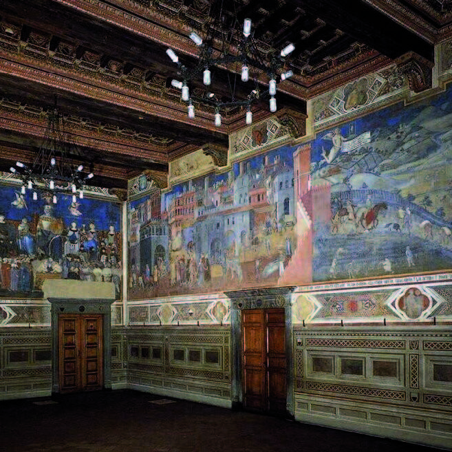 Interno
          della “Sala della Pace” al Palazzo Pubblico, Siena, in cui si vedono le “Allegorie del Buono e Cattivo Governo” di Ambrogio Lorenzetti, anno 1338